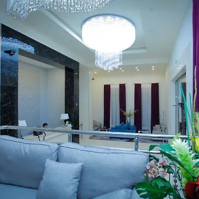 Absolute Hotel アスターナ