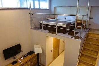 Absolute Hotel アスターナ 4*,